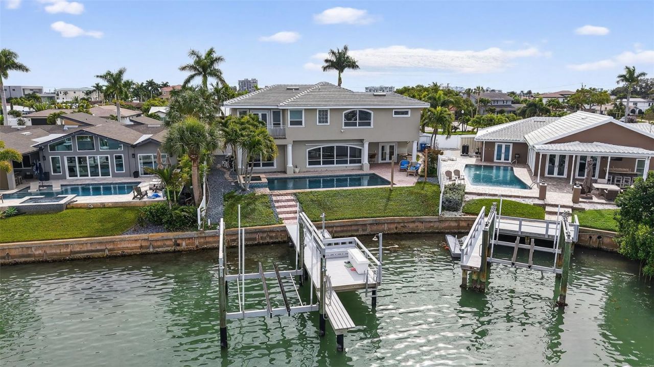 1073 79th Street S, Saint Petersburg, FL 33707 Photo