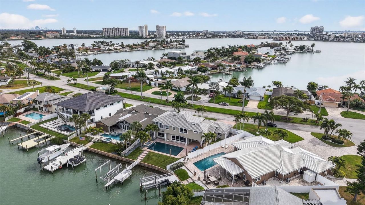 1073 79th Street S, Saint Petersburg, FL 33707 Photo