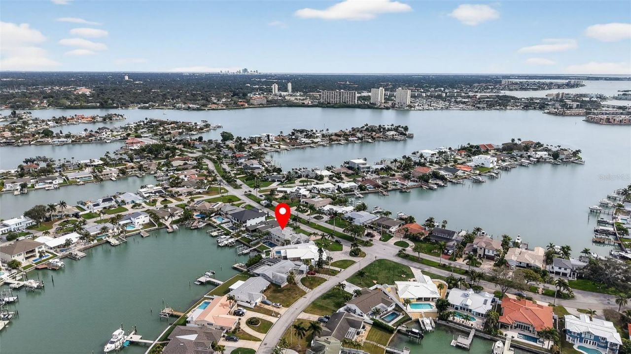 1073 79th Street S, Saint Petersburg, FL 33707 Photo