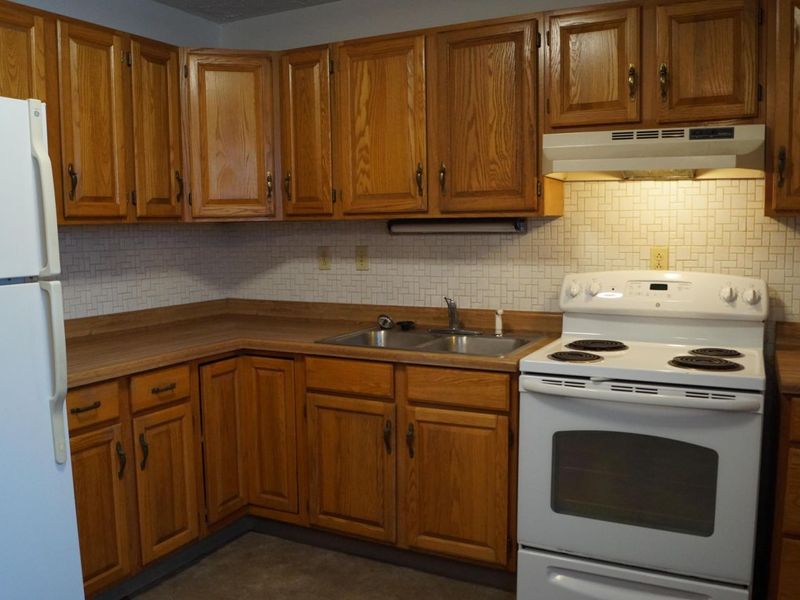 91 Fieldpoint Road, Heath, OH 43056 Photo 9