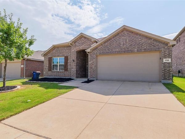 1785 Alamandine Avenue, Cross Roads, TX 76227