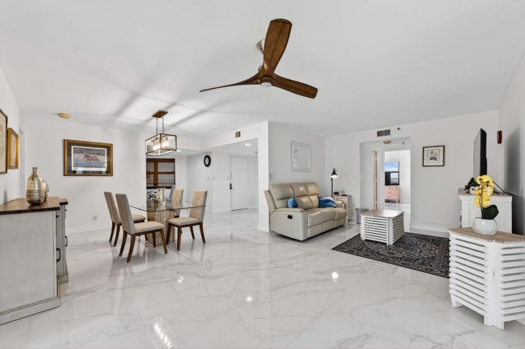 19800 Sandpointe Bay Drive, Unit 607, Tequesta, FL 33469 Photo