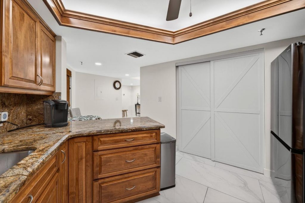 19800 Sandpointe Bay Drive, Unit 607, Tequesta, FL 33469 Photo