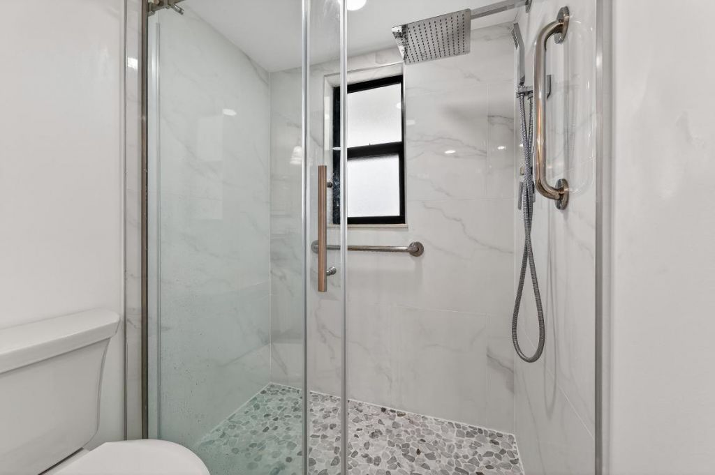 19800 Sandpointe Bay Drive, Unit 607, Tequesta, FL 33469 Photo