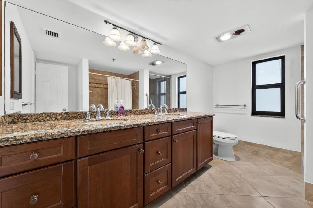 19800 Sandpointe Bay Drive, Unit 607, Tequesta, FL 33469 Photo