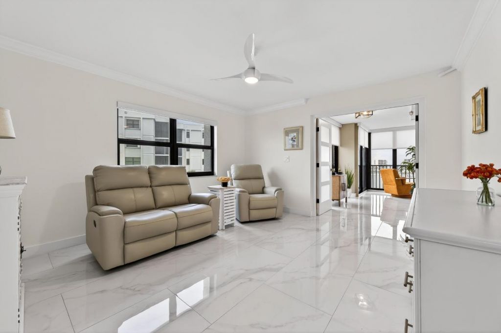 19800 Sandpointe Bay Drive, Unit 607, Tequesta, FL 33469 Photo