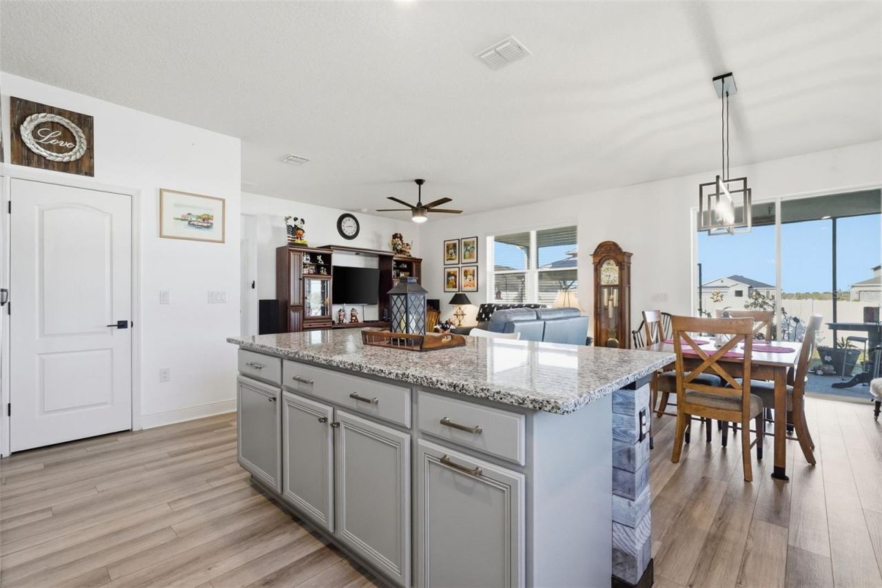 2201 Gladiolus Ln Lane, Mascotte, FL 34753 Photo