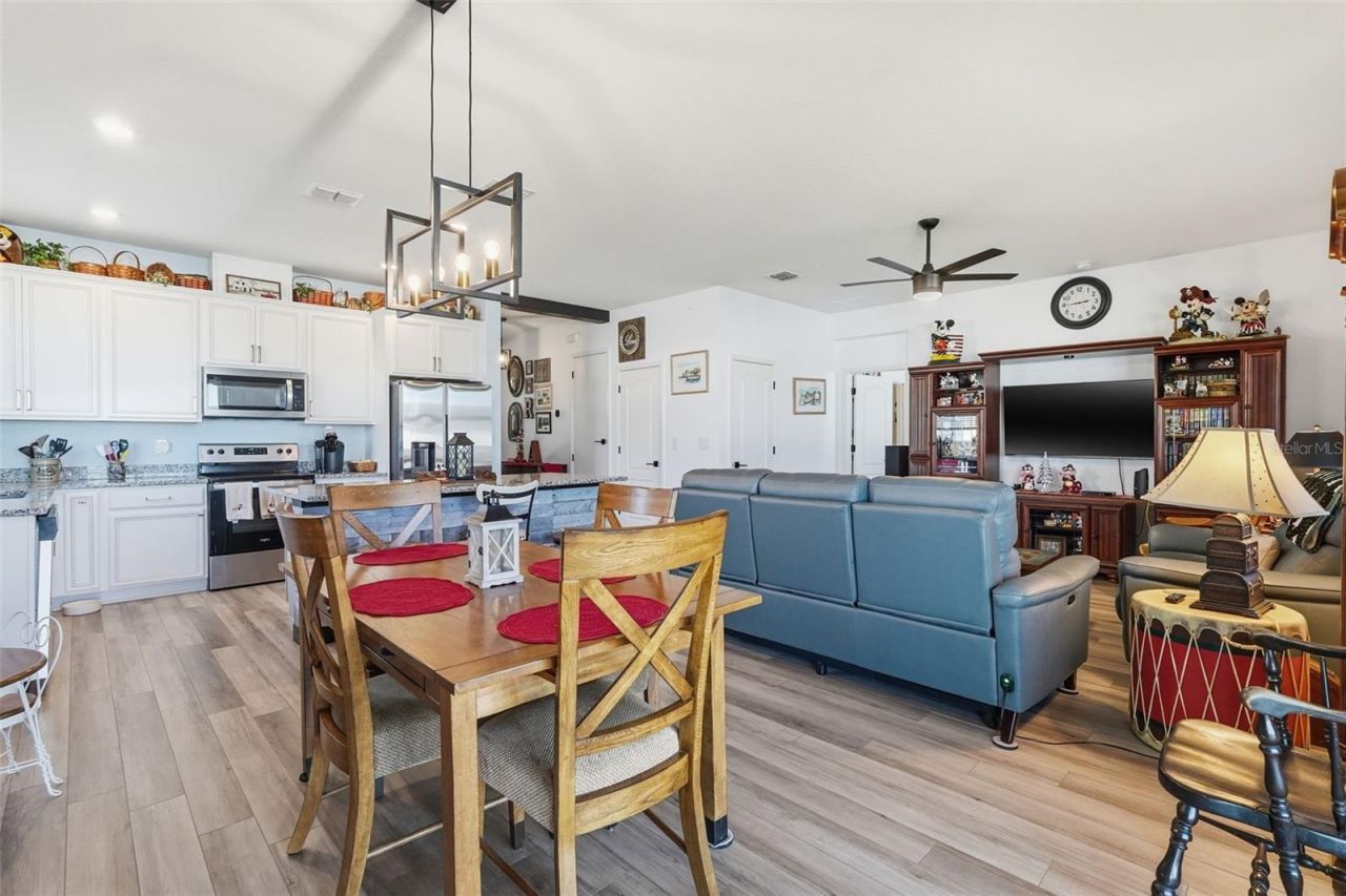 2201 Gladiolus Ln Lane, Mascotte, FL 34753 Photo