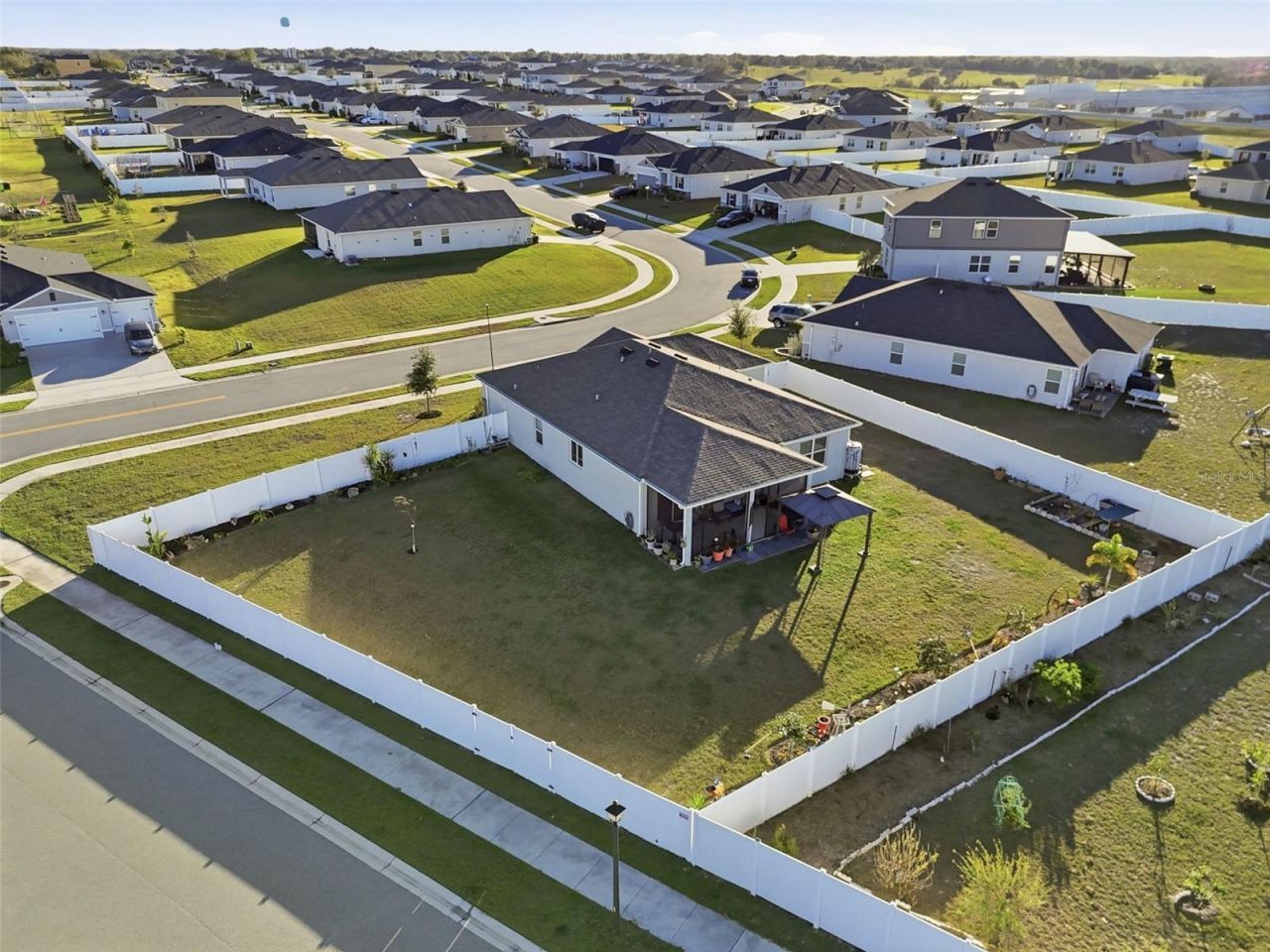 2201 Gladiolus Ln Lane, Mascotte, FL 34753 Photo