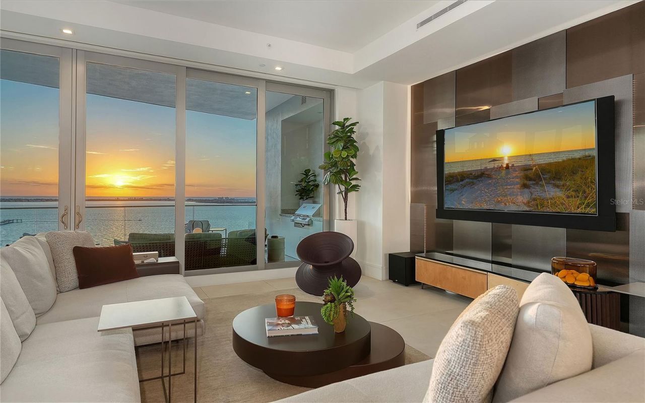 401 Quay Commons, Unit 1501, Sarasota, FL 34236 Photo