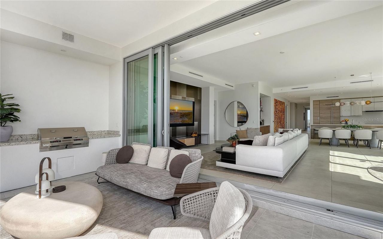 401 Quay Commons, Unit 1501, Sarasota, FL 34236 Photo
