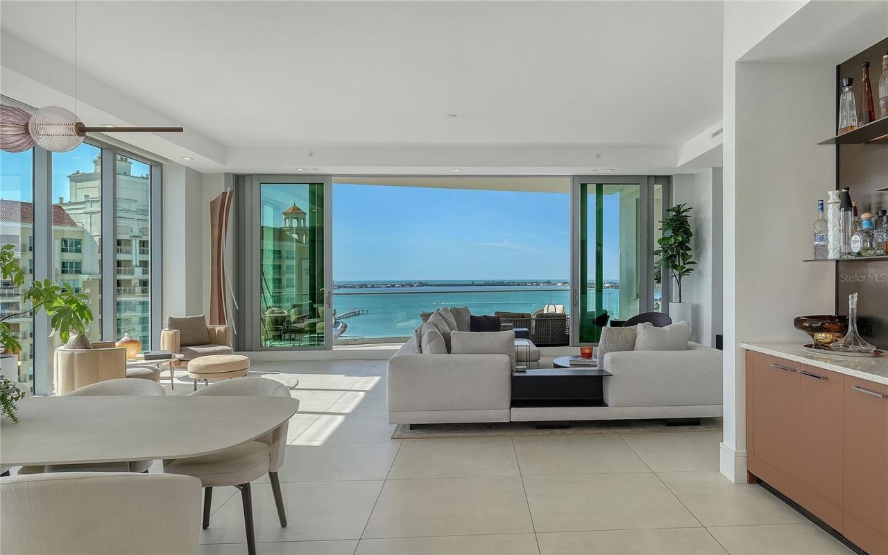 401 Quay Commons, Unit 1501, Sarasota, FL 34236 Photo