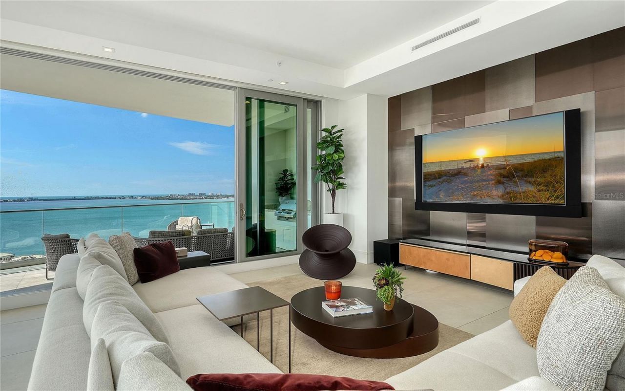 401 Quay Commons, Unit 1501, Sarasota, FL 34236 Photo