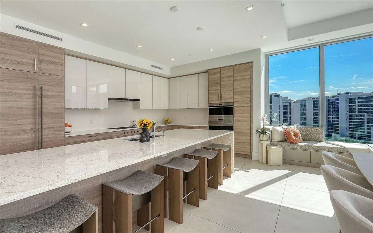 401 Quay Commons, Unit 1501, Sarasota, FL 34236 Photo