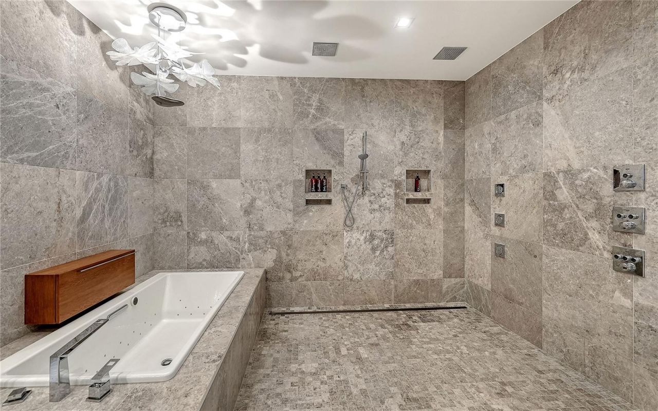 401 Quay Commons, Unit 1501, Sarasota, FL 34236 Photo