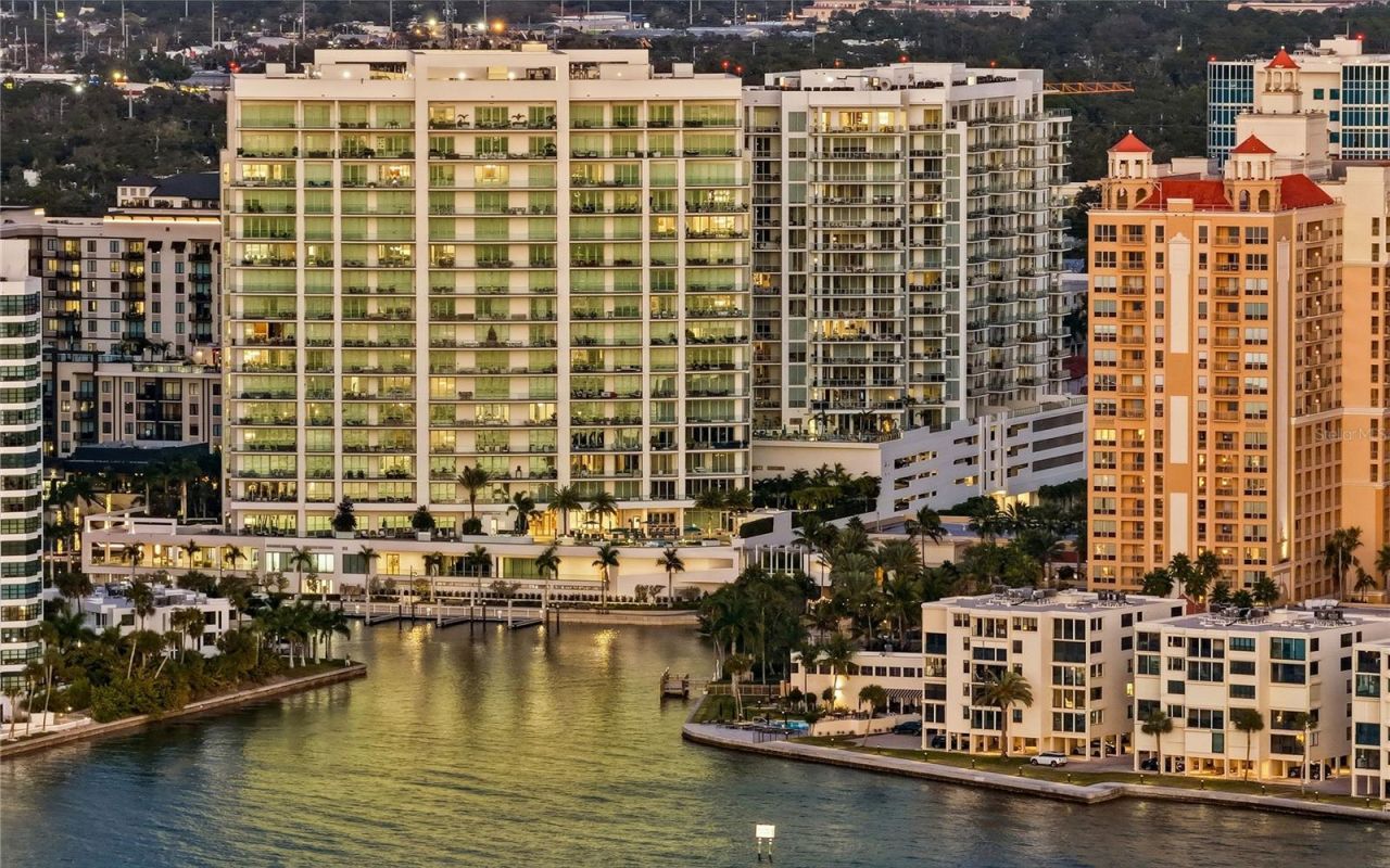 401 Quay Commons, Unit 1501, Sarasota, FL 34236 Photo