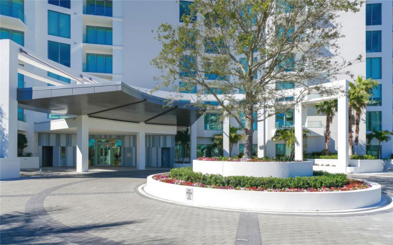 401 Quay Commons, Unit 1501, Sarasota, FL 34236 Photo