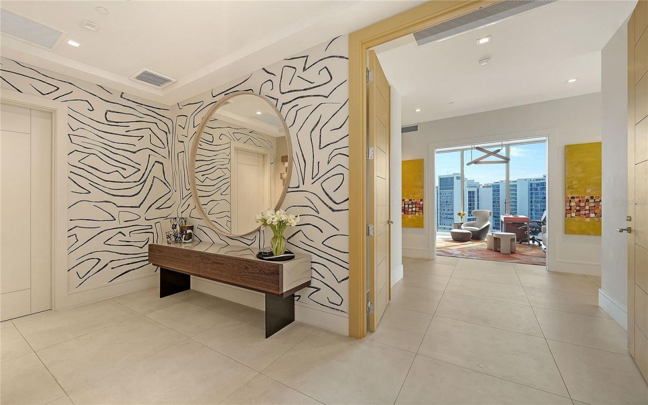 401 Quay Commons, Unit 1501, Sarasota, FL 34236 Photo