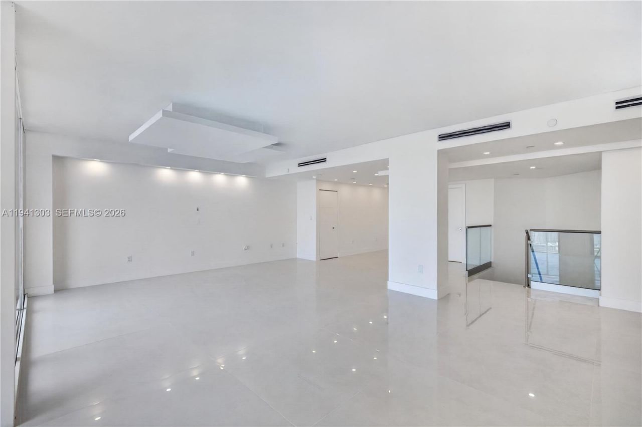 4000 Island Bl, Unit 2701, Aventura, FL 33160 Photo