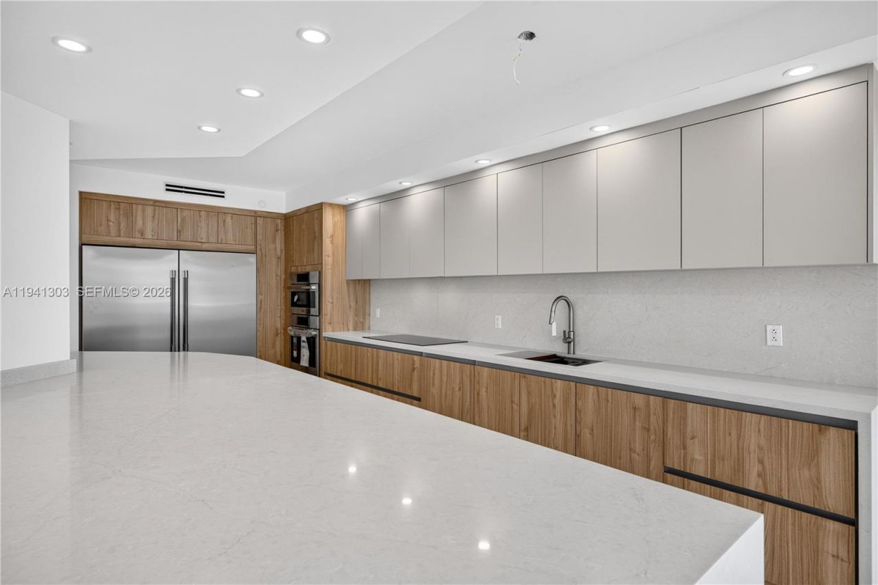 4000 Island Bl, Unit 2701, Aventura, FL 33160 Photo