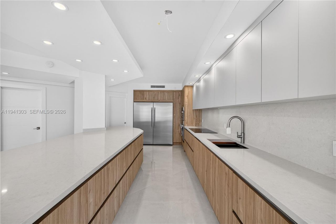4000 Island Bl, Unit 2701, Aventura, FL 33160 Photo