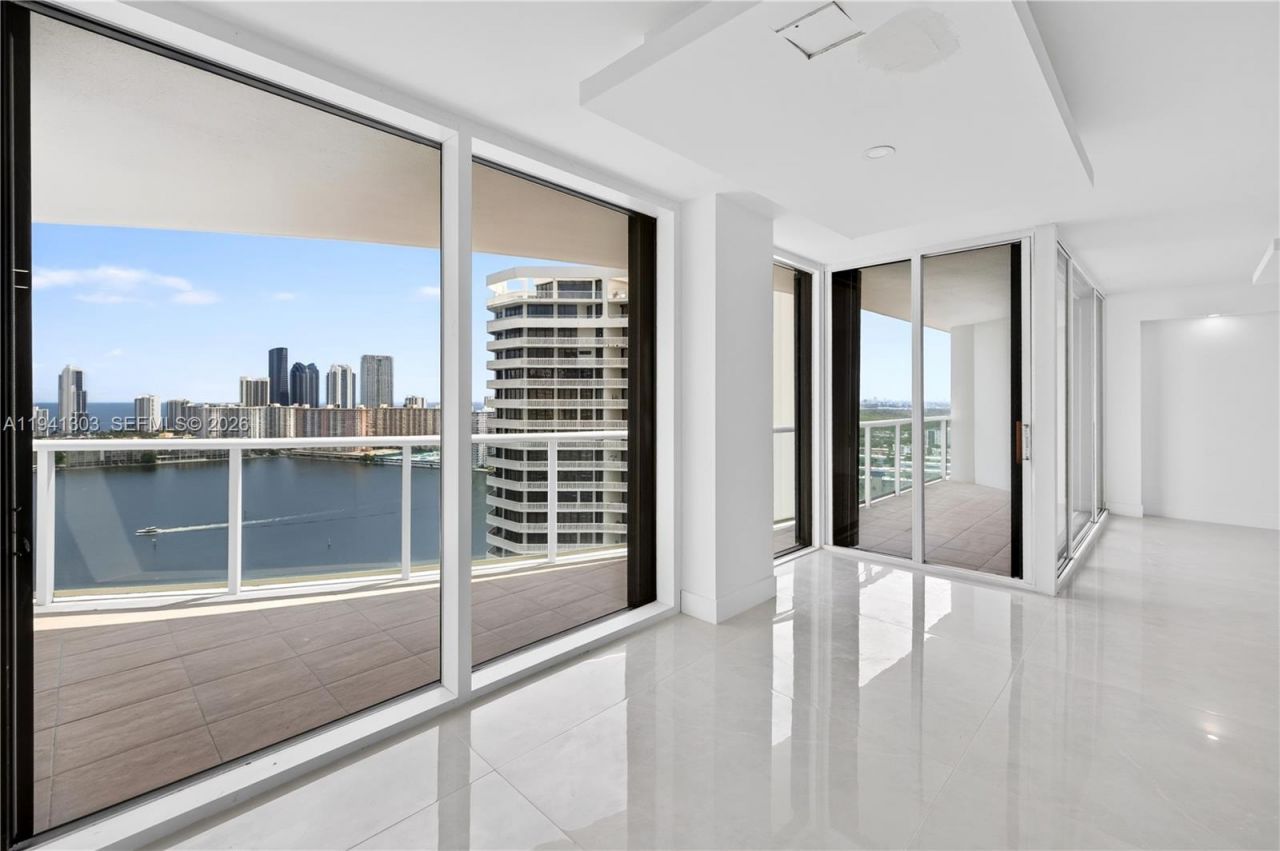 4000 Island Bl, Unit 2701, Aventura, FL 33160 Photo