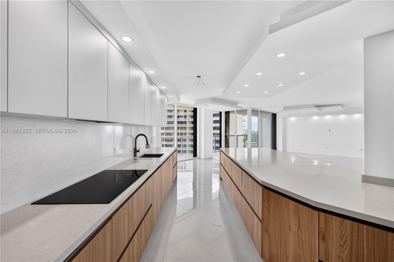 4000 Island Bl, Unit 2701, Aventura, FL 33160 Photo