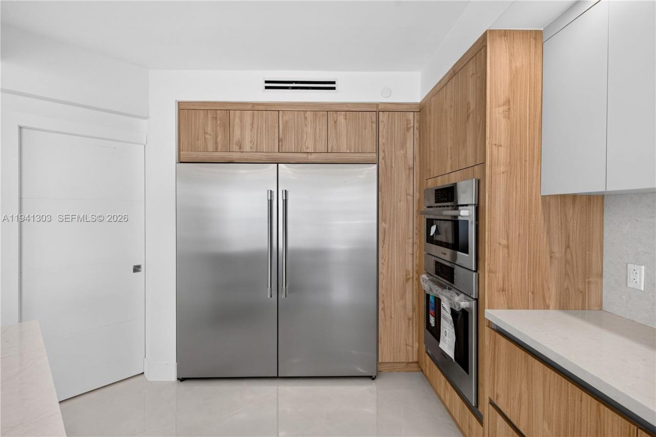 4000 Island Bl, Unit 2701, Aventura, FL 33160 Photo