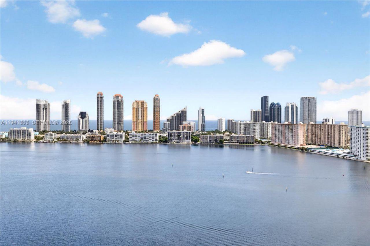 4000 Island Bl, Unit 2701, Aventura, FL 33160 Photo