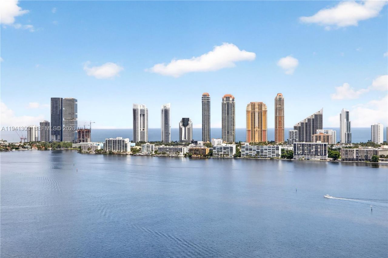 4000 Island Bl, Unit 2701, Aventura, FL 33160 Photo