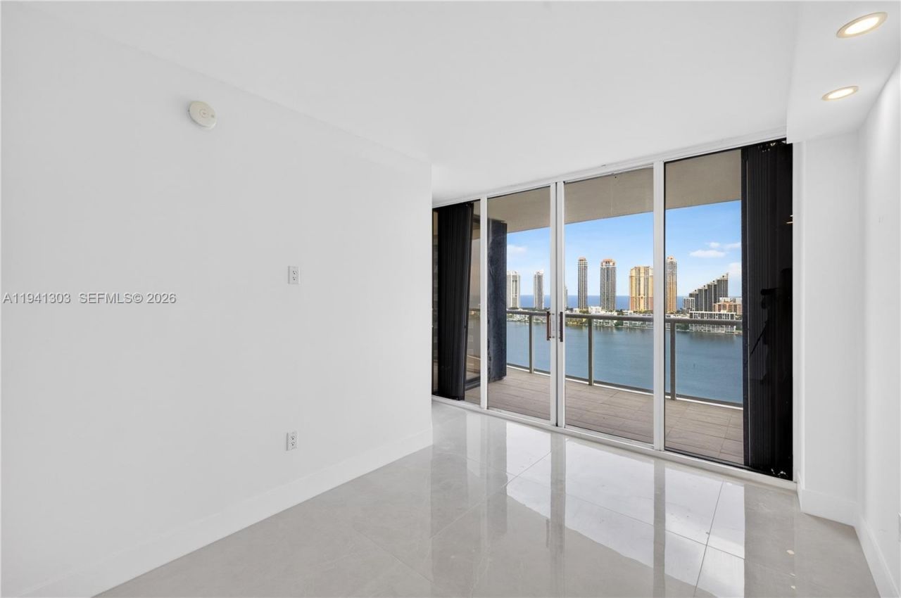 4000 Island Bl, Unit 2701, Aventura, FL 33160 Photo