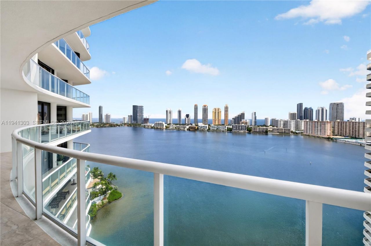 4000 Island Bl, Unit 2701, Aventura, FL 33160 Photo