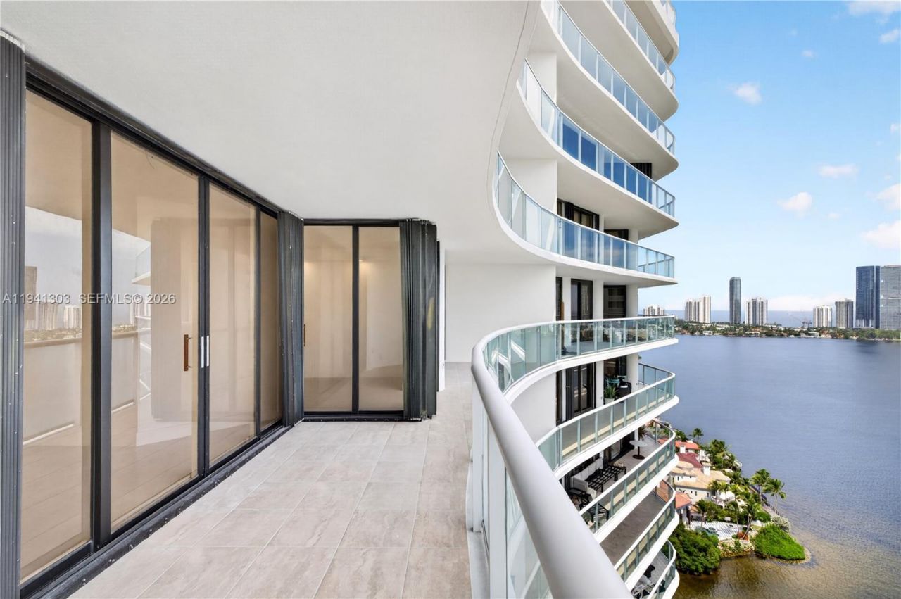 4000 Island Bl, Unit 2701, Aventura, FL 33160 Photo