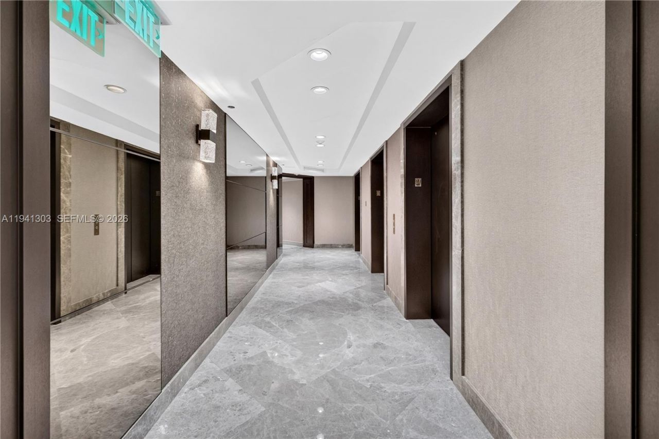 4000 Island Bl, Unit 2701, Aventura, FL 33160 Photo