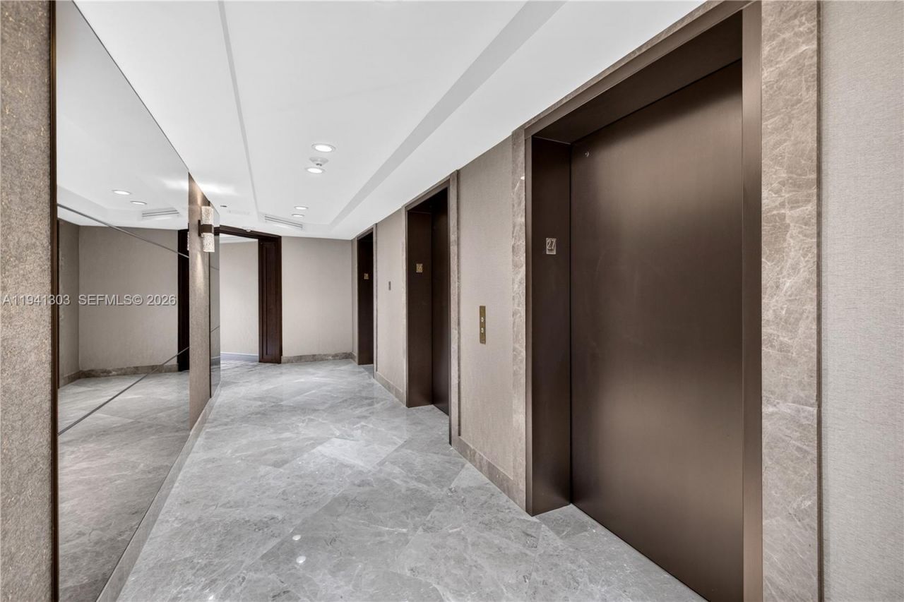 4000 Island Bl, Unit 2701, Aventura, FL 33160 Photo