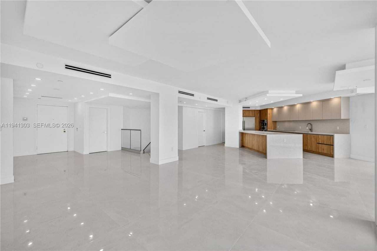 4000 Island Bl, Unit 2701, Aventura, FL 33160 Photo