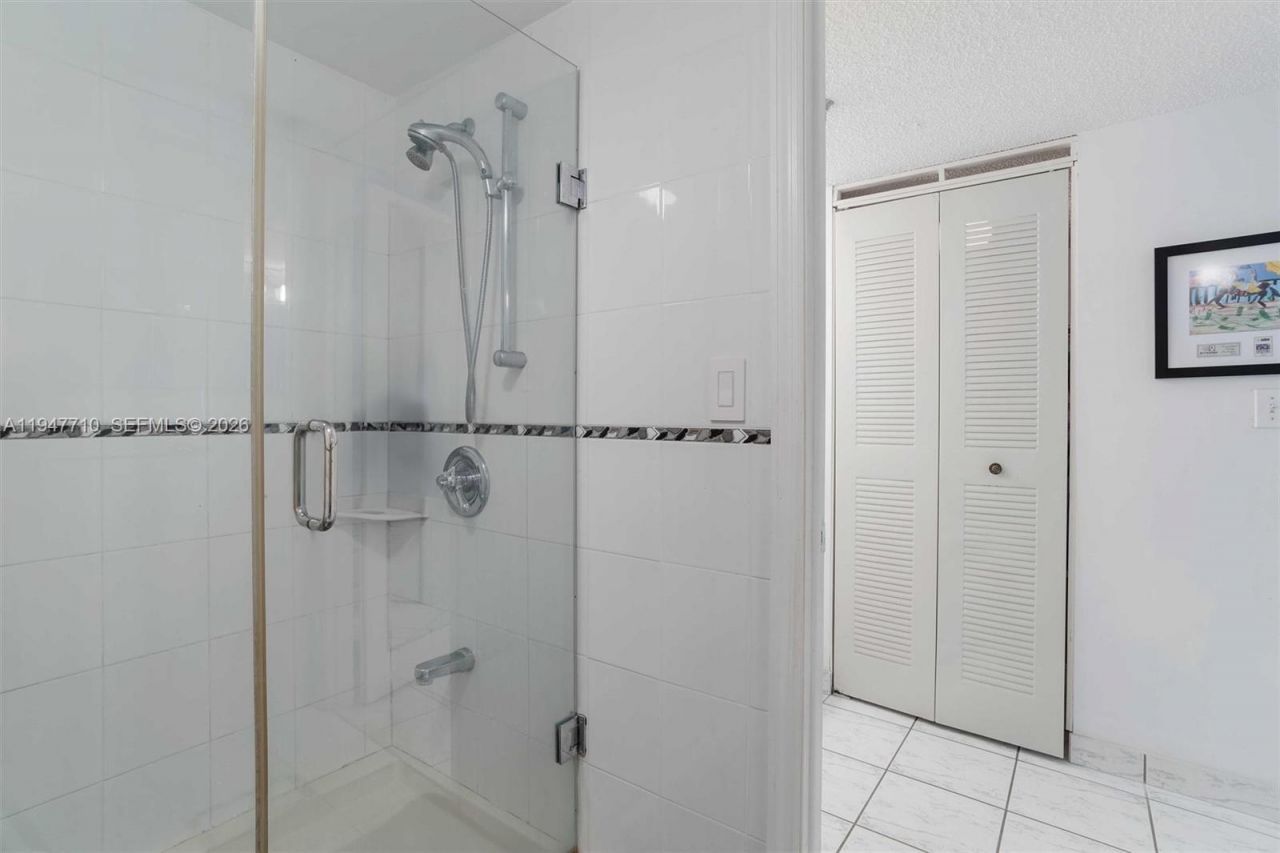 1623 Collins Ave, Unit 812, Miami Beach, FL 33139 Photo