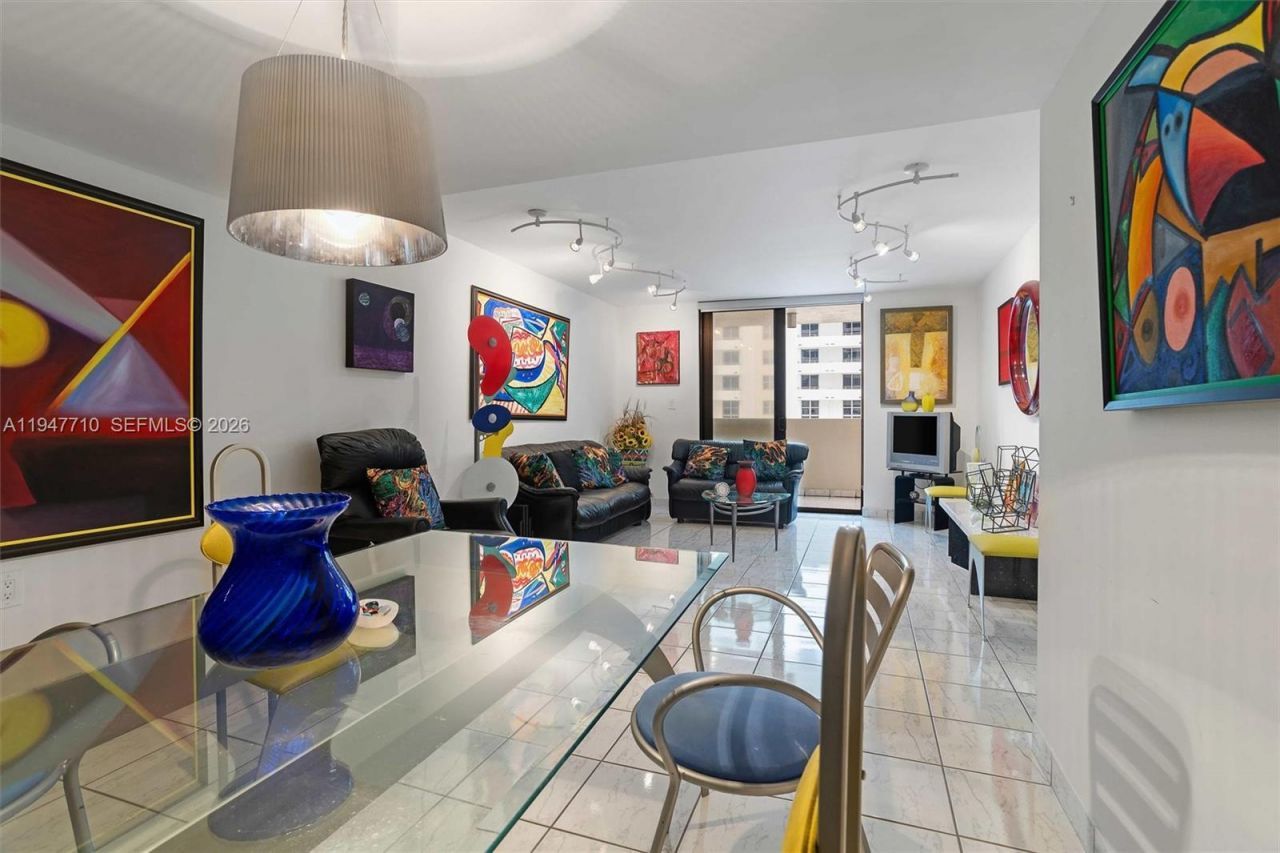 1623 Collins Ave , Unit 812, Miami Beach, FL 33139 Photo