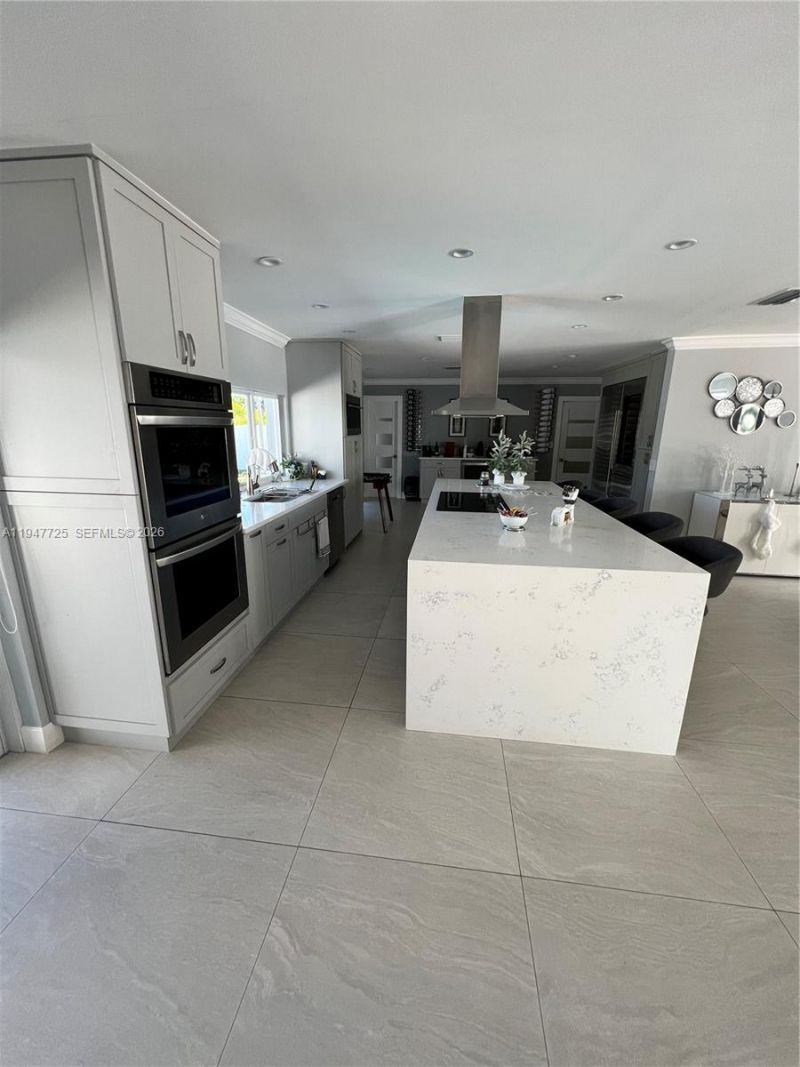 5510 Bayview Dr, Fort Lauderdale, FL 33308 Photo