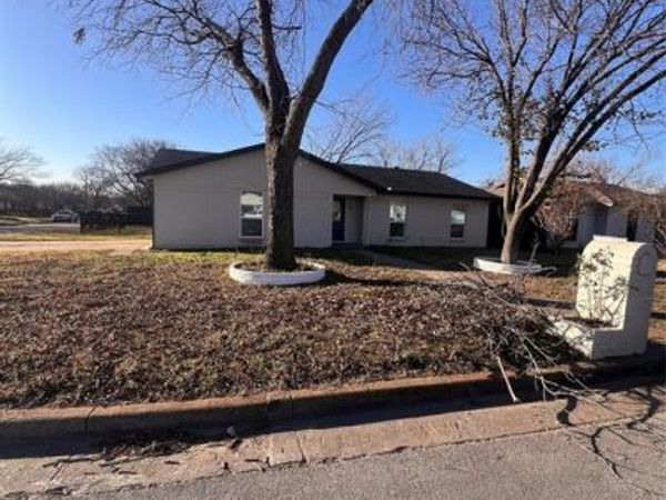 4232 Burly Street, Forest Hill, TX 76119