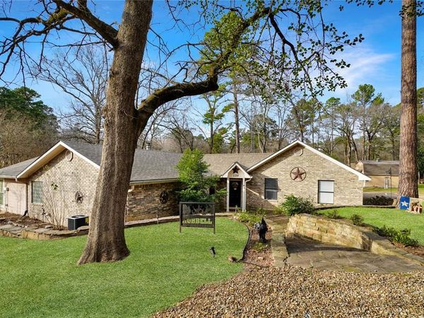 120 Rainbow Cove, Holly Lake Ranch, TX 75765