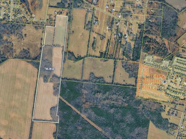 5048 Justice Rd, Murfreesboro, TN 37129
