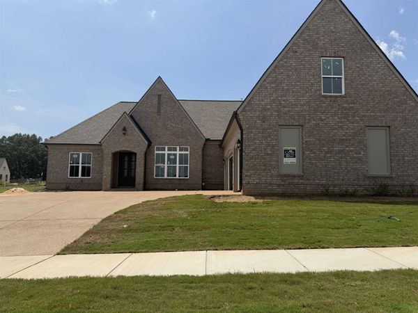 5400 BUTTERCUP LN, Lakeland, TN 38002