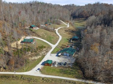 16 Hickory Lane, Campton, KY 41301