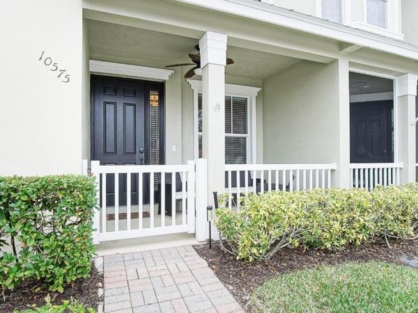 10575 SW Cam Run, Port St. Lucie, FL 34987