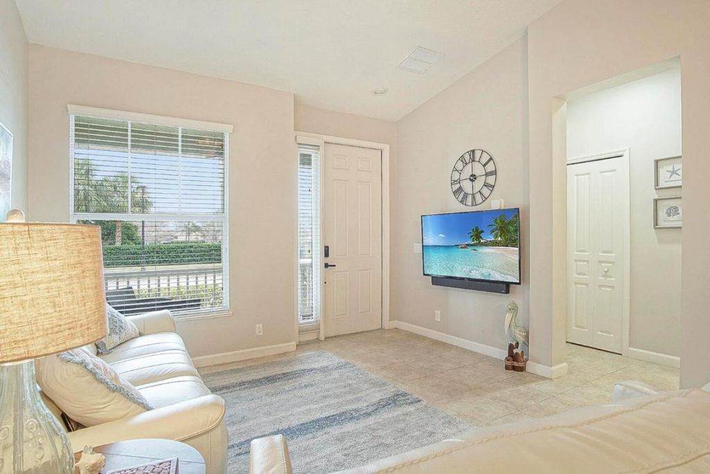 10575 SW Cam Run, Port Saint Lucie, FL 34987 Photo