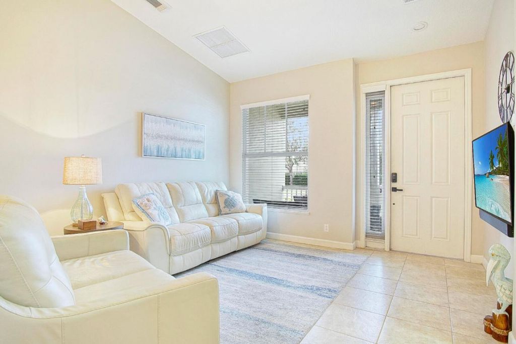 10575 SW Cam Run, Port Saint Lucie, FL 34987 Photo