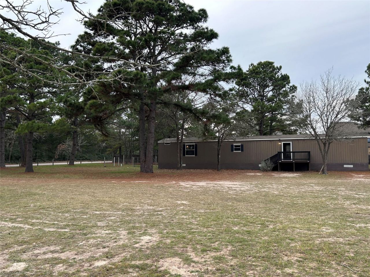 172 Old Potato Rd, Paige, TX 78659 Main Photo