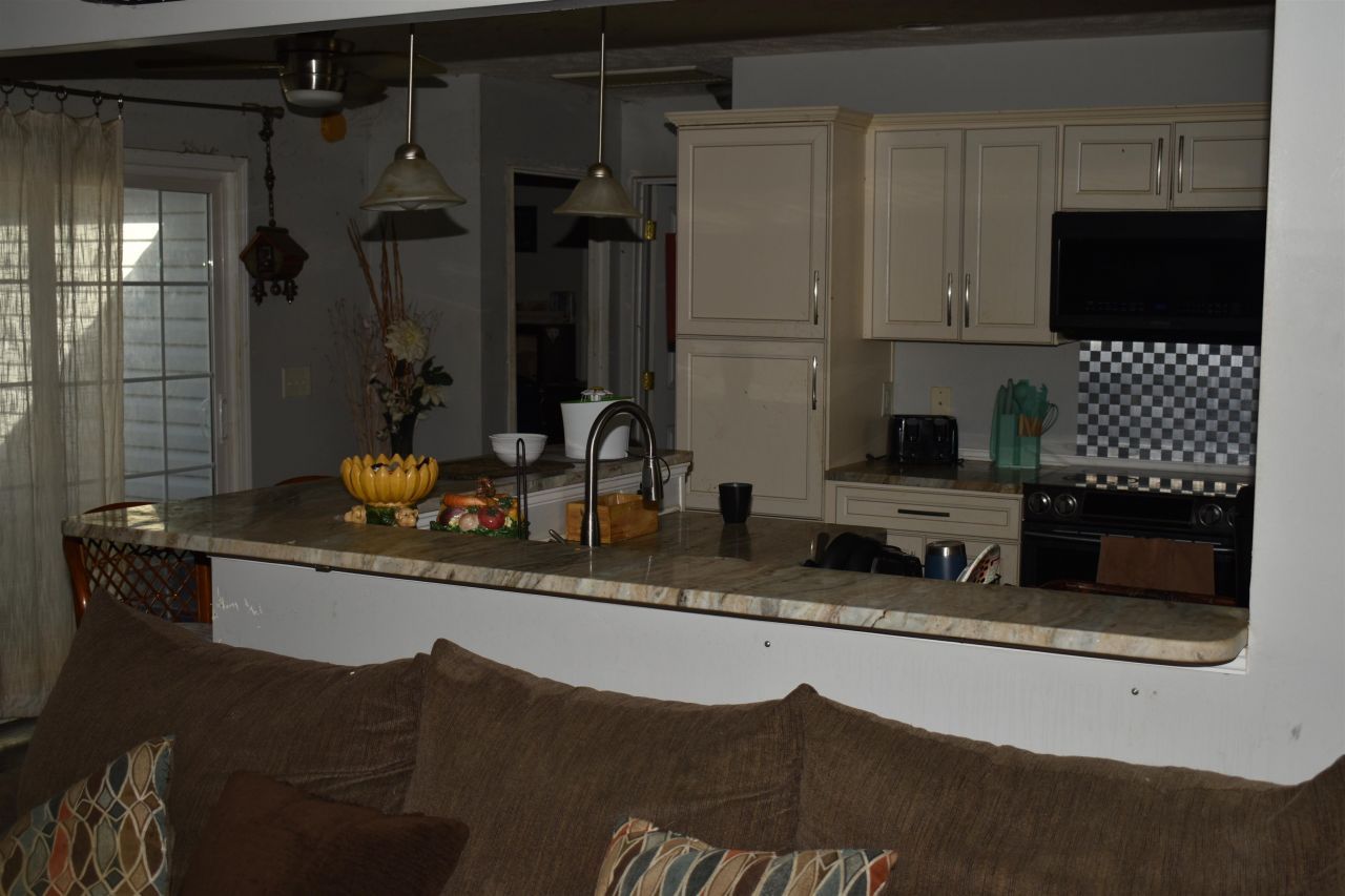 4147 Highway 472 Photo 10