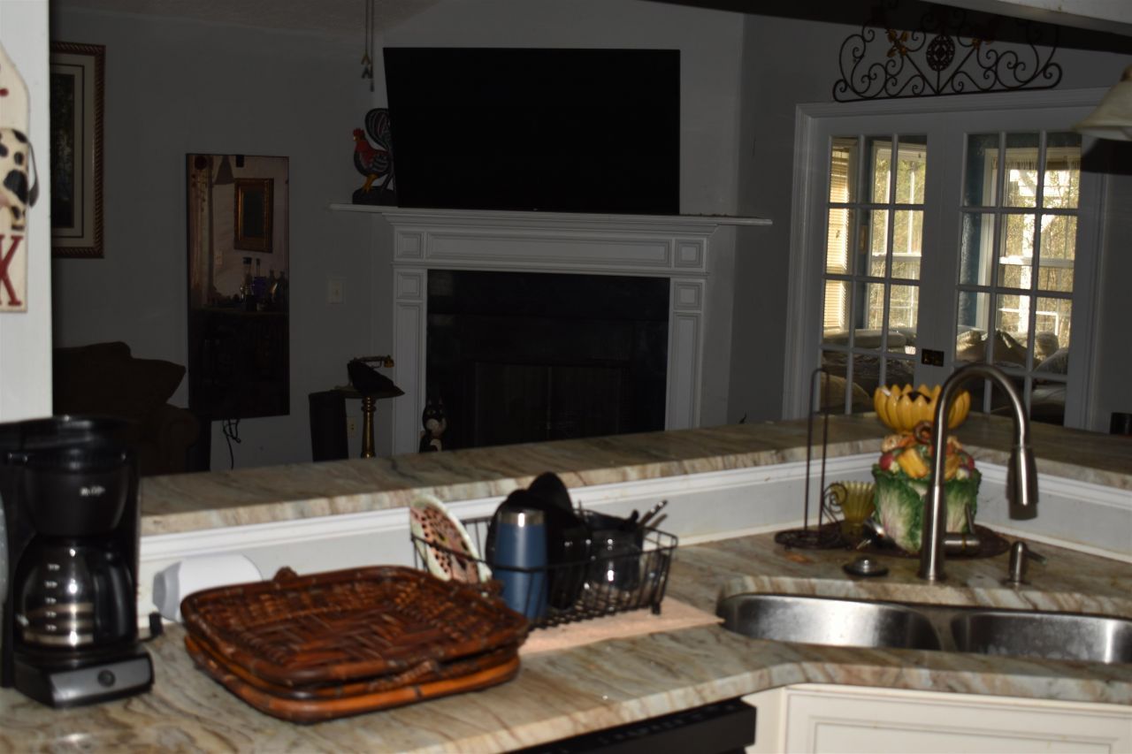 4147 Highway 472 Photo 12